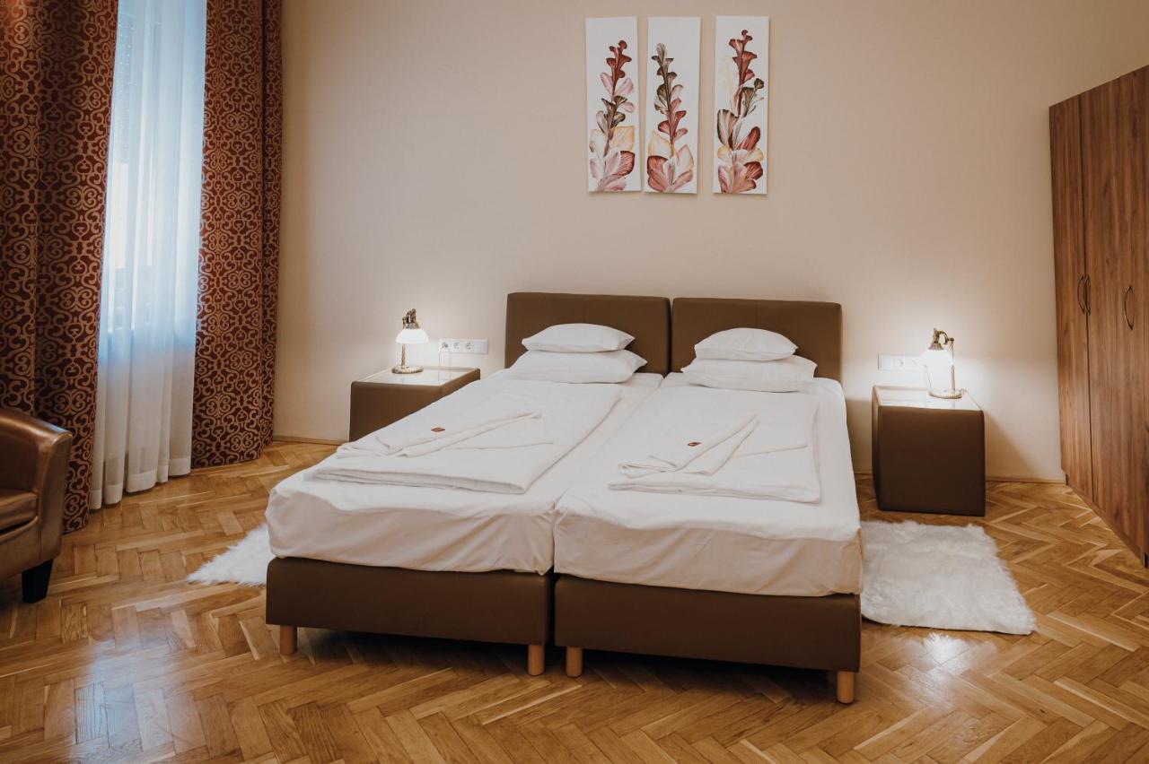 Dozsa Apartman Szeged Bagian luar foto