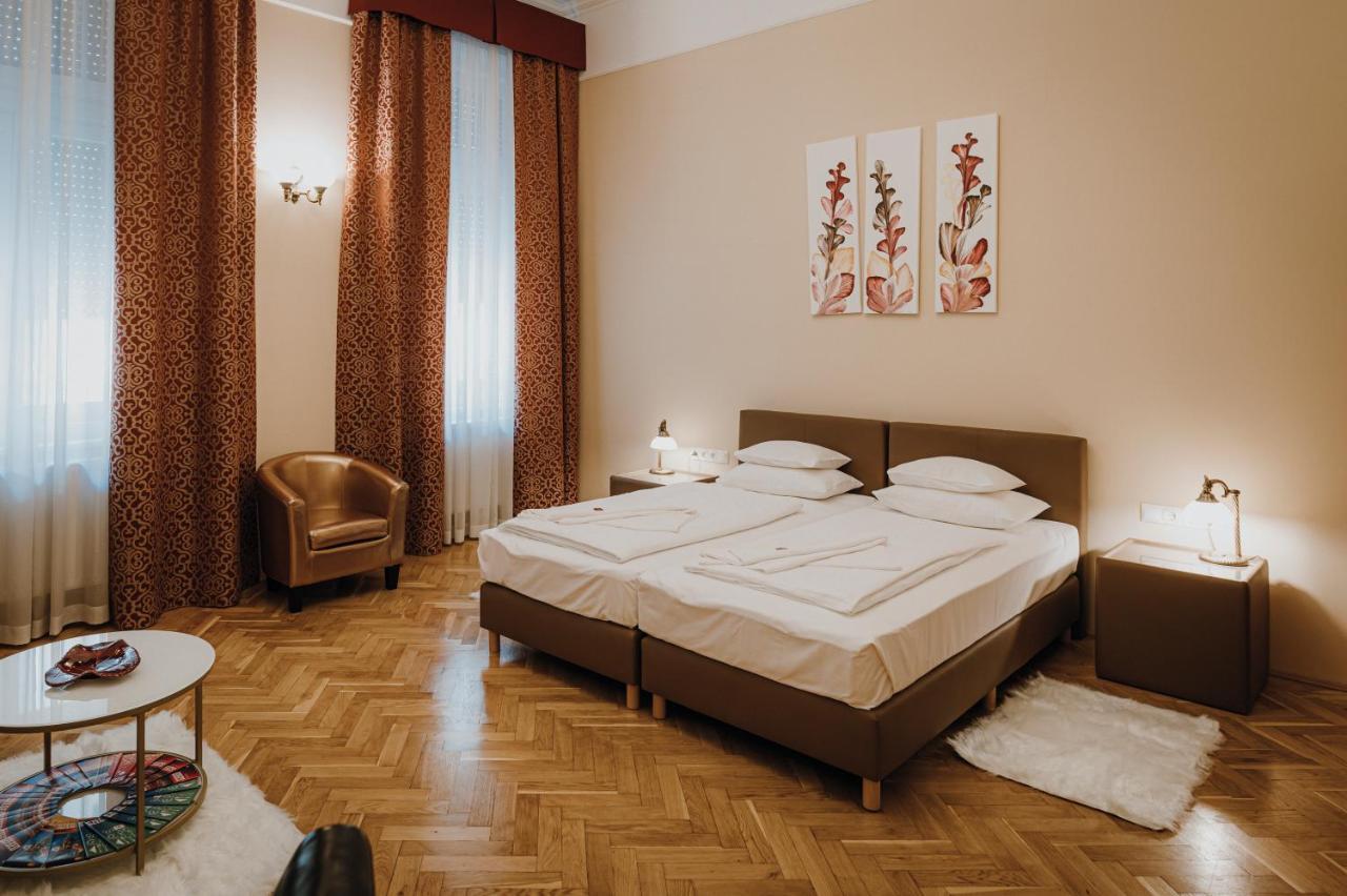 Dozsa Apartman Szeged Bagian luar foto